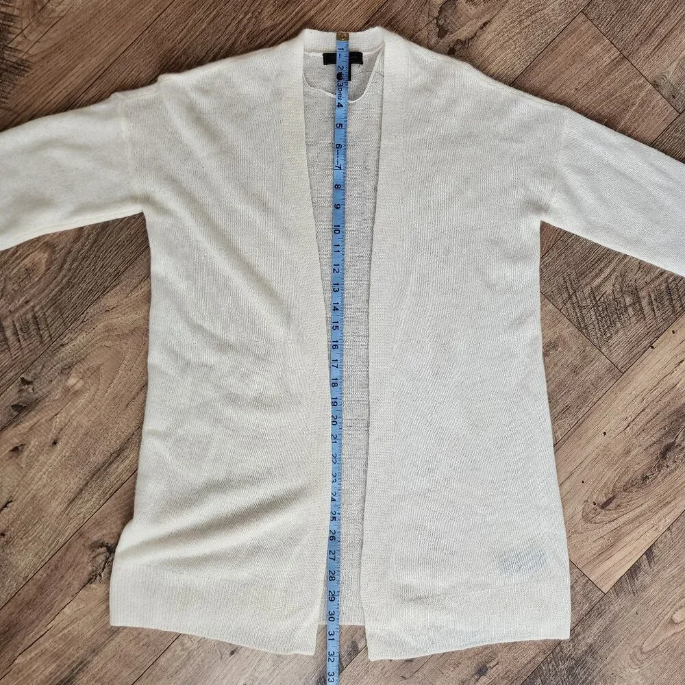 Saks Fifth Avenue 100% Cashmere Cream Cardigan Size: Medium - Picture 15 of 15